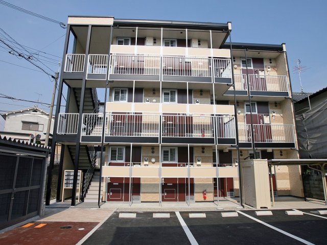 レオパレスクレールドゥの外観