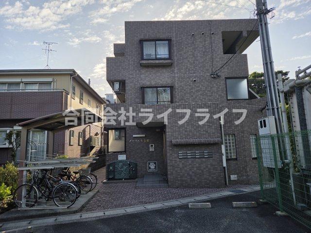 ノーブル参番館の外観