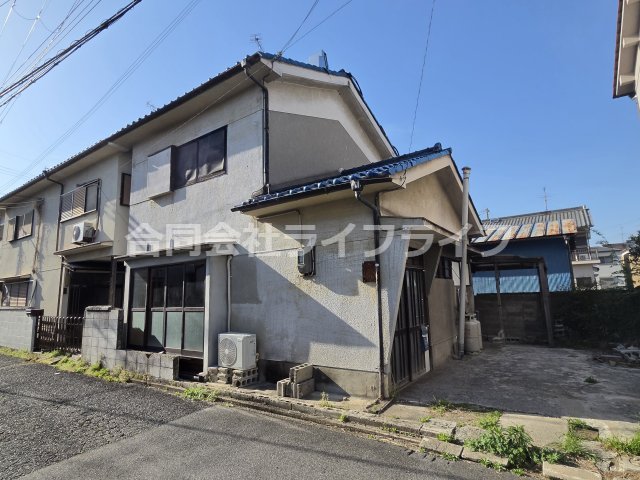 大和高田市南陽町戸建の外観