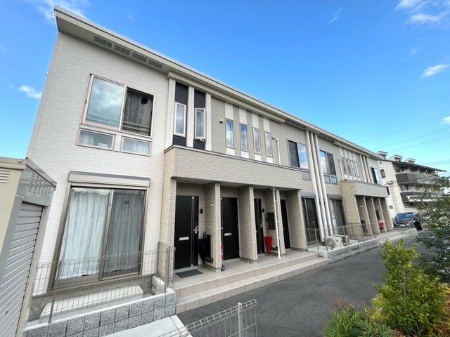porte bonheur　ふたかみの外観