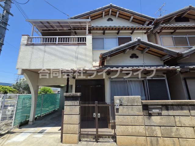 大和高田市蔵之宮町戸建の外観