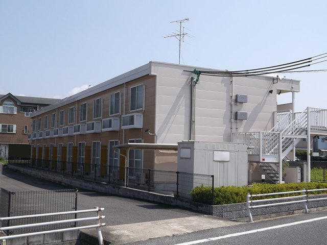 レオパレスビクトアール法隆寺の外観