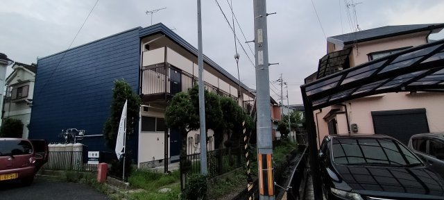 大和高田市大字大中の賃貸アパートの外観