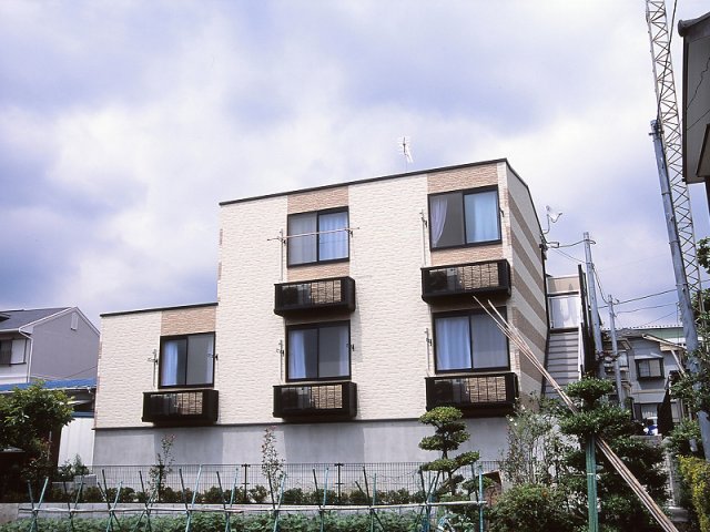 レオパレスＦ　ファミーユ