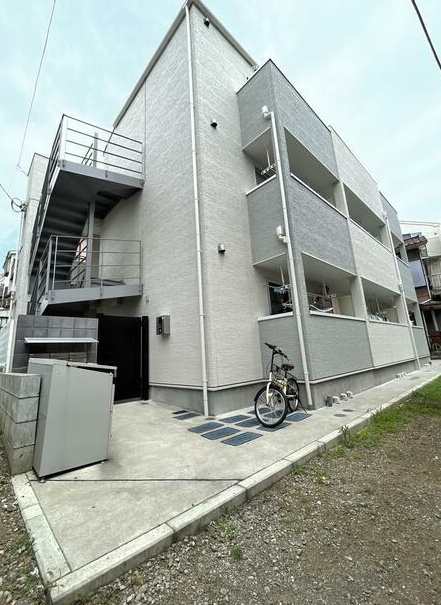 築浅アパート【メルディア黄金町】1K