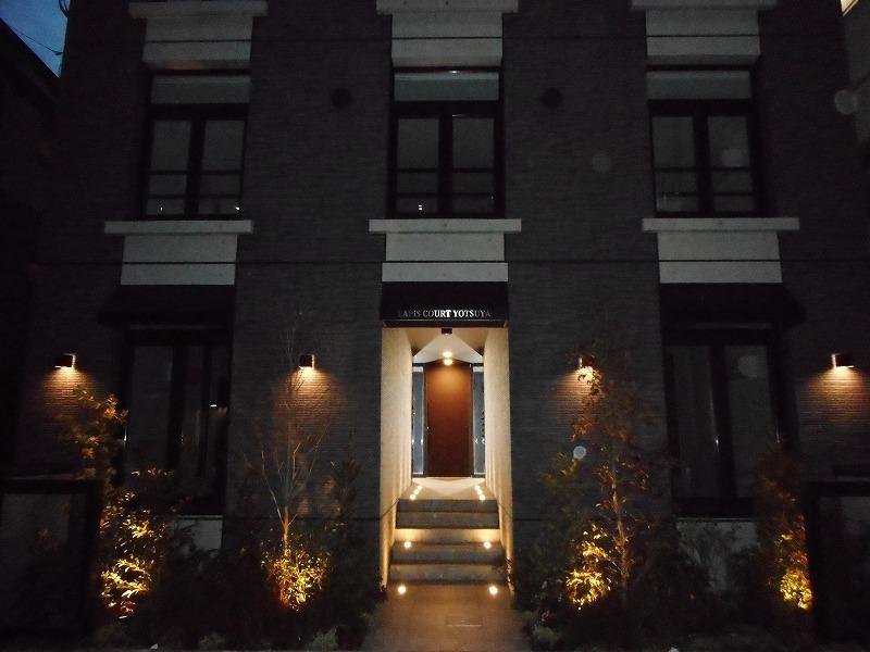 LAPiS COURT YOTSUYA