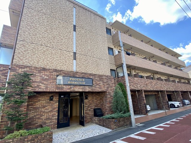 フェニックス・エルミタージュ