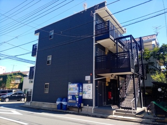 レオネクストローズ