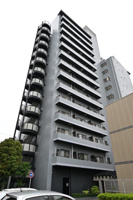 Ｔｅｒｒａｚｚａ　Ｅｓｔ