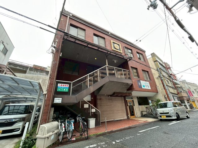ヌーヴォ和泉の外観
