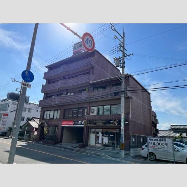 ホワイトオークの外観