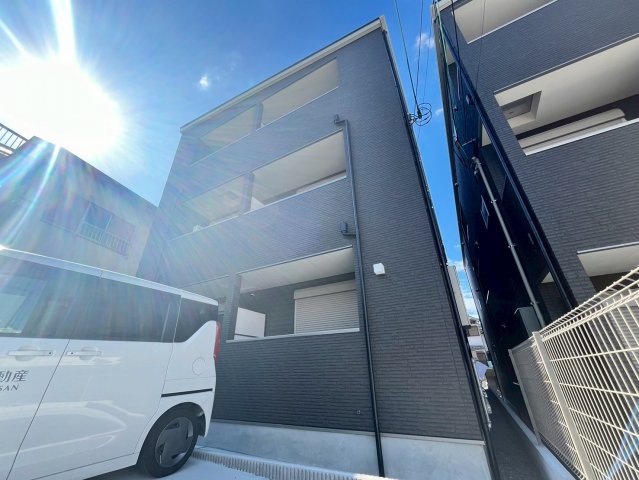 F+style狭山・池尻中 1号館の外観
