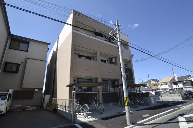 堺市東区日置荘西町４丁の賃貸アパートの外観