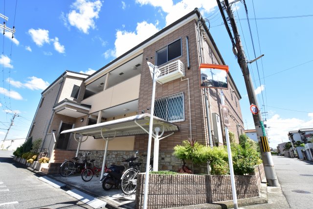 クレメント藤原の外観