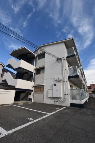 マンションクレールの外観