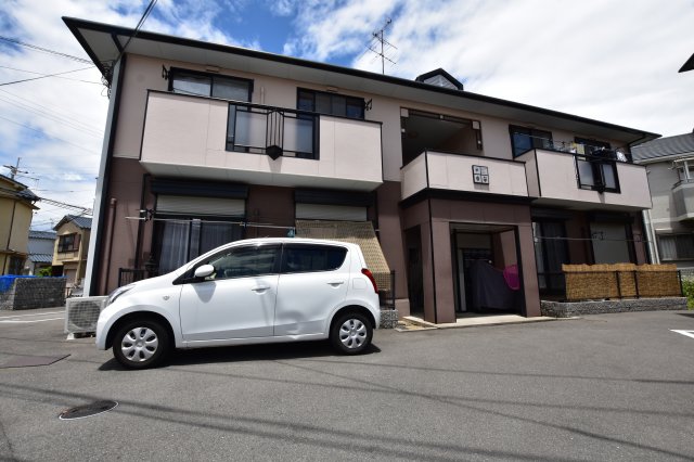 ヴィラージュ北野田A棟の外観