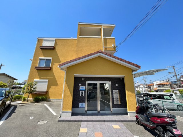 エム・フラット