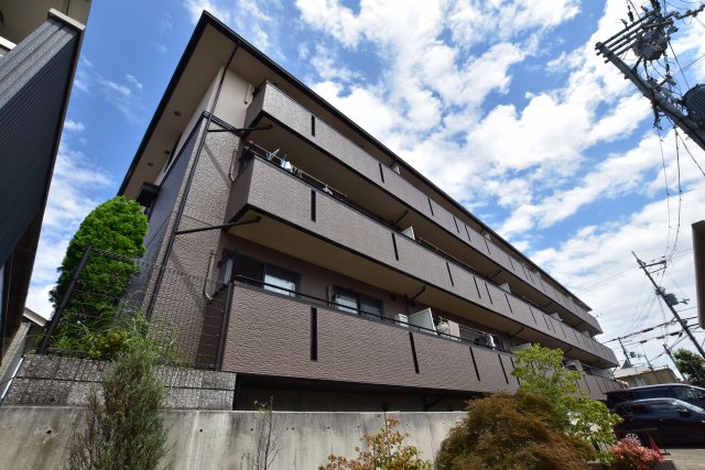 メゾンボナールの外観