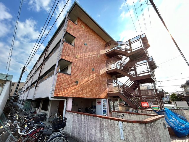 エスティライフ喜志駅前