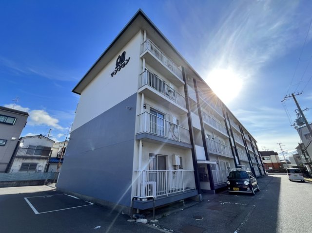 安田マンションの外観