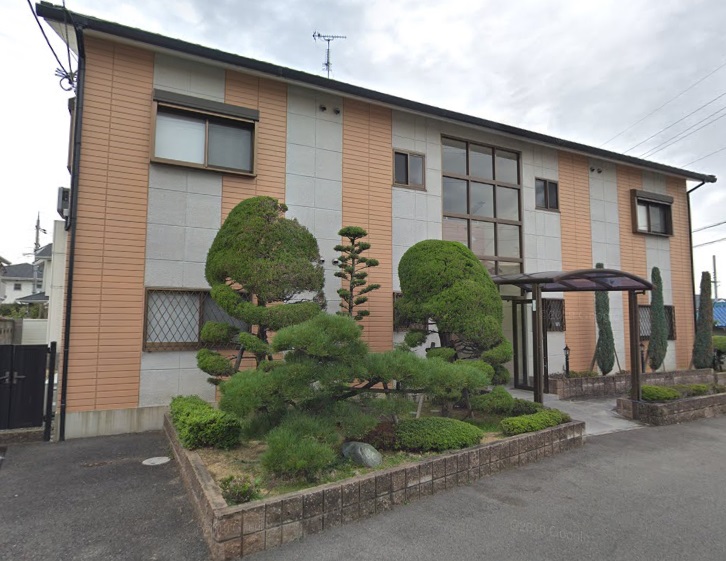 青葉丘マンションの外観