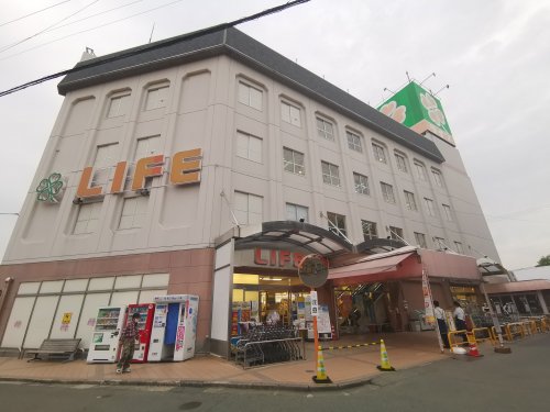【スーパー】ライフ 初芝店まで691m 【スーパー】ライフ 初芝店まで691m
