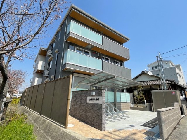 Enew金剛の外観