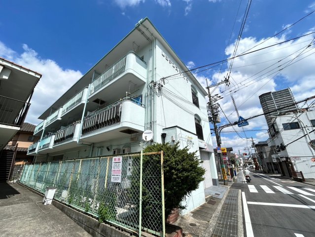 レジデンスサカタの外観