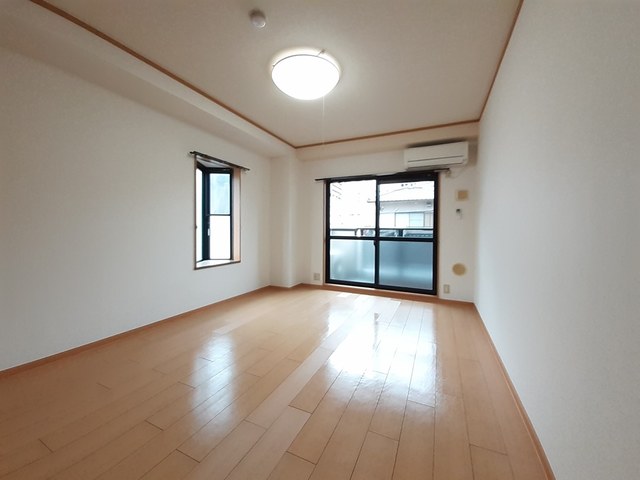 居間 居間