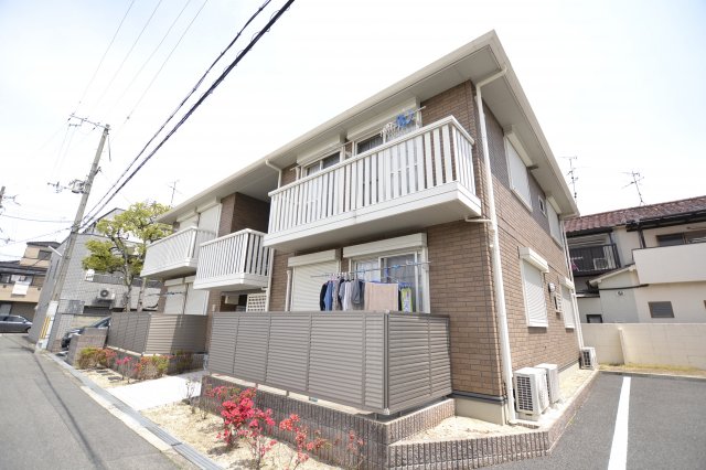 Dフォレスタ初芝の外観