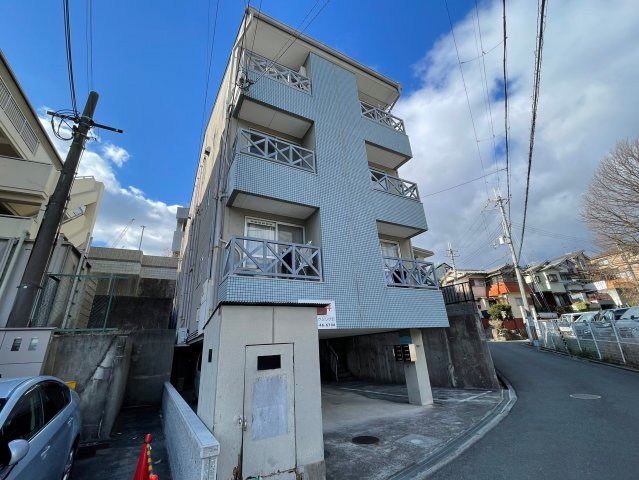 ラ・コートはびきのの外観