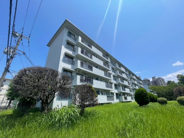 浅香山住宅22棟の外観