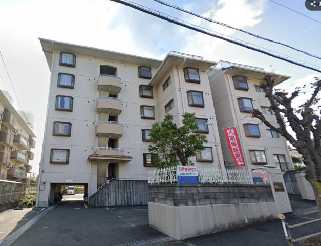 峰塚マンションの外観