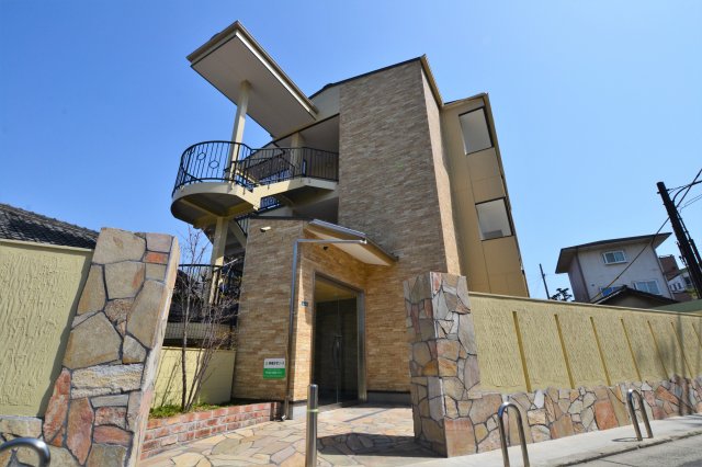 Casa de Perlaの外観