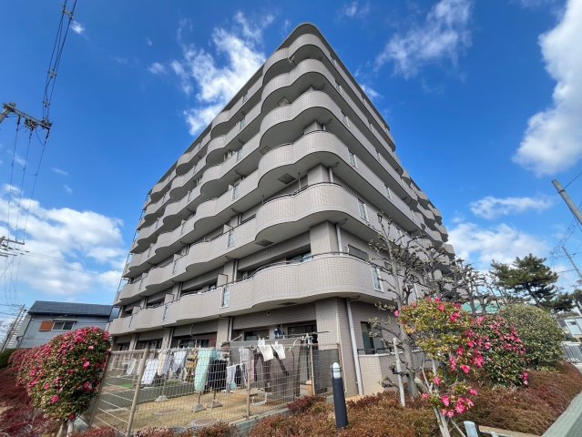 メゾンリーガル48の外観