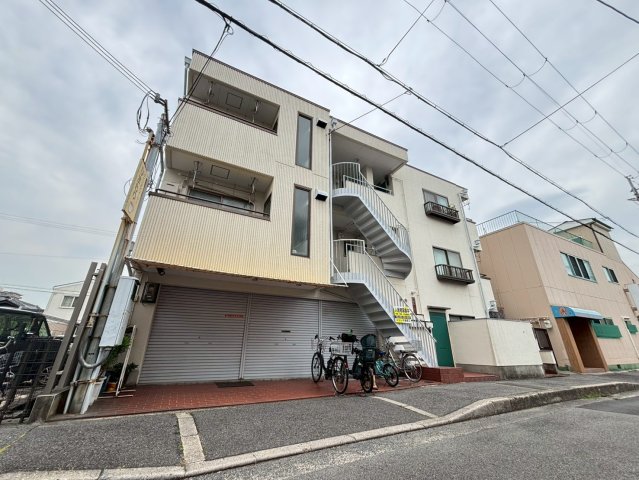 森浦マンションの外観