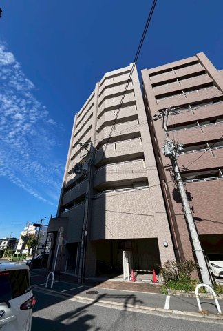 ライフデザイン新金岡B棟の外観