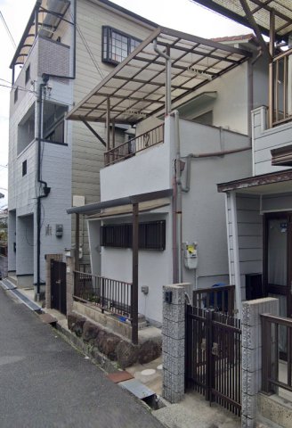 高鷲戸建5-10-5の外観