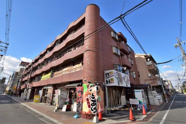 コーポイン松原の外観
