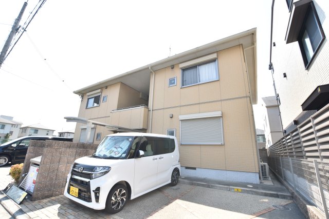 ディオ鶴田の外観