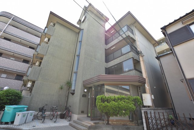 コートハウスヨークの外観