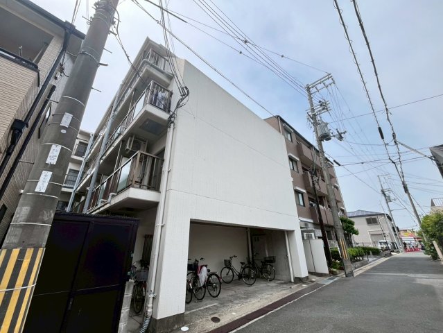 マスターズエル鳳東26の外観