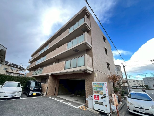 ラシームフルール石津