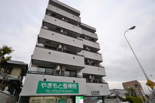 ヨーク北条の外観