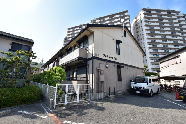 フレマリール東山の外観