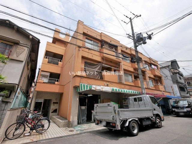 コーポ小松の外観