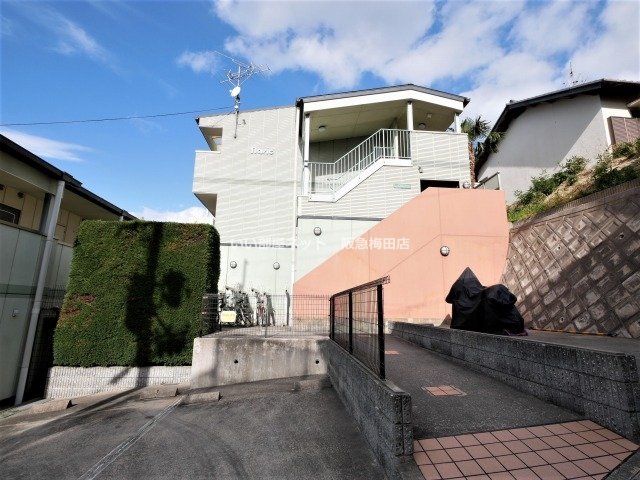 シャンヴェルジェ豊中Ⅰの外観