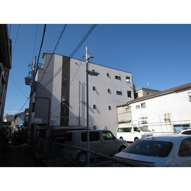 レジデンス三津屋