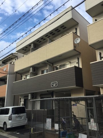 吹田市内本町２丁目の賃貸アパート