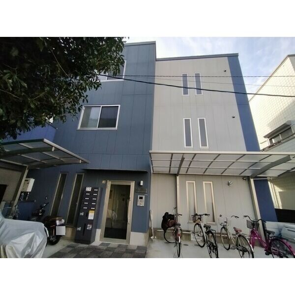 SQUARE9豊中の外観
